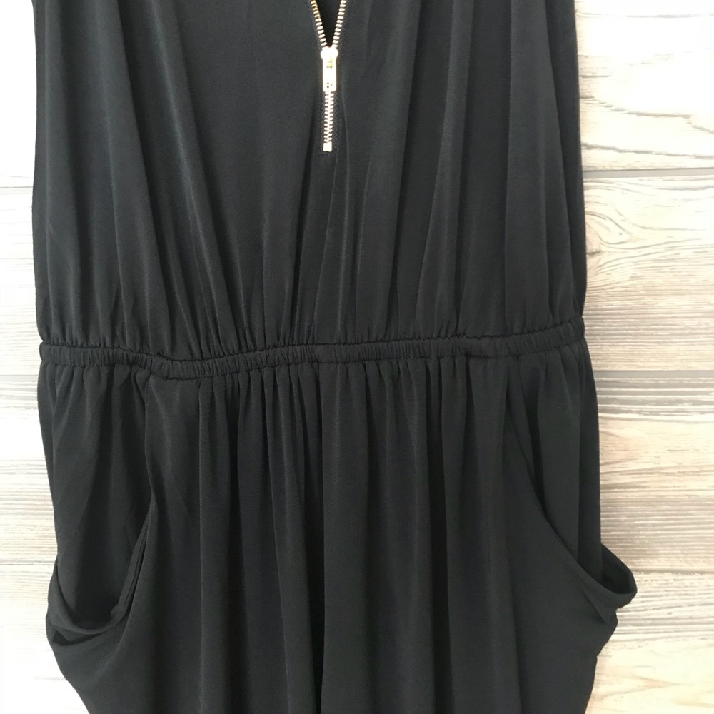 LAST 1✨Black Zip Up Jumpsuit - Picture 5 of 7